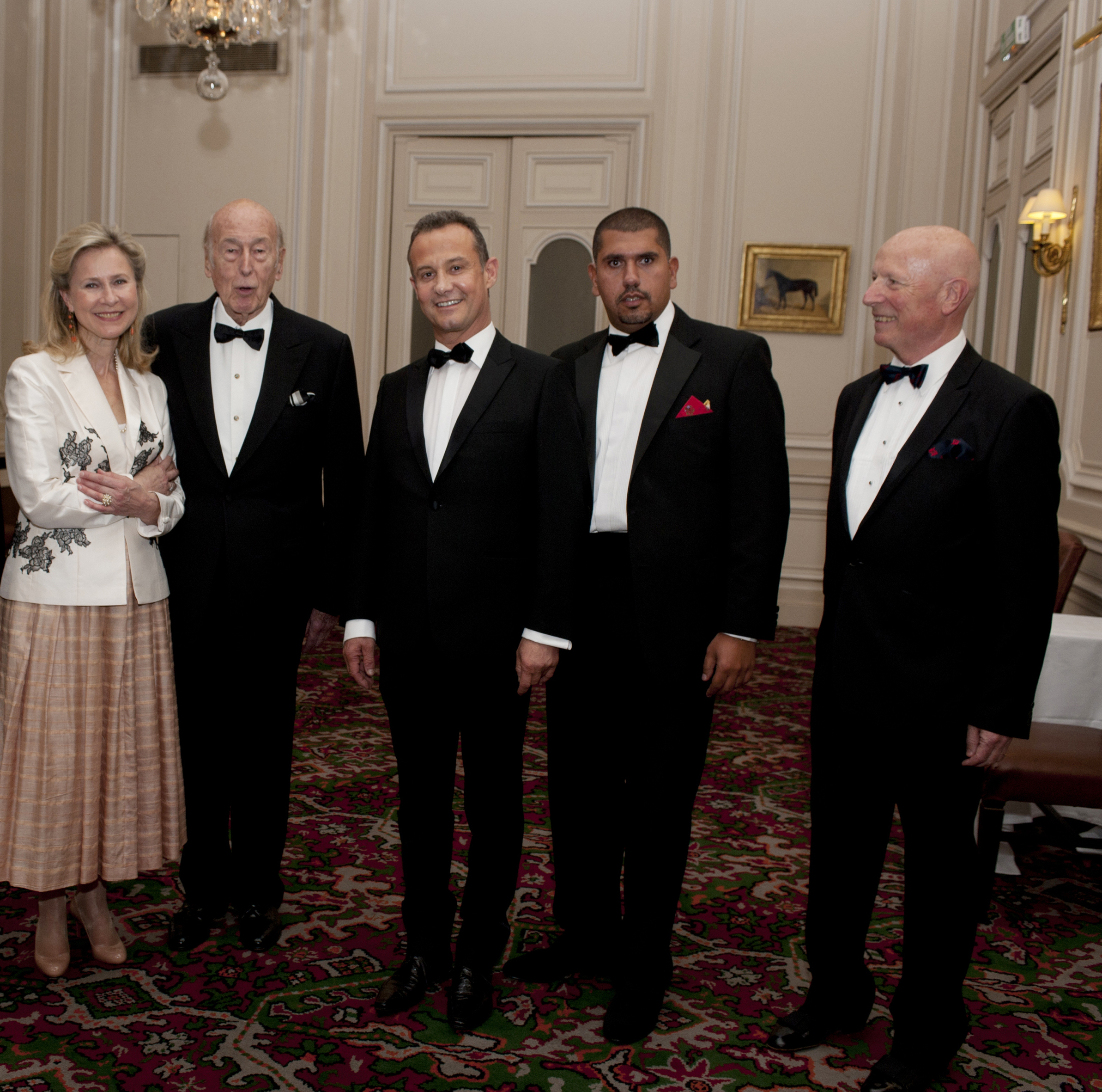 Armelle CEGLEC – Valéry GISCARD D’ESTAING – Francis BAILLET – Étienne KANAAN – Baron François-Xavier de SAMBUCY de SORGUE Armelle CEGLEC - Valéry GISCARD D'ESTAING - Francis BAILLET - Étienne KANAAN - Baron François-Xavier de SAMBUCY de SORGUE