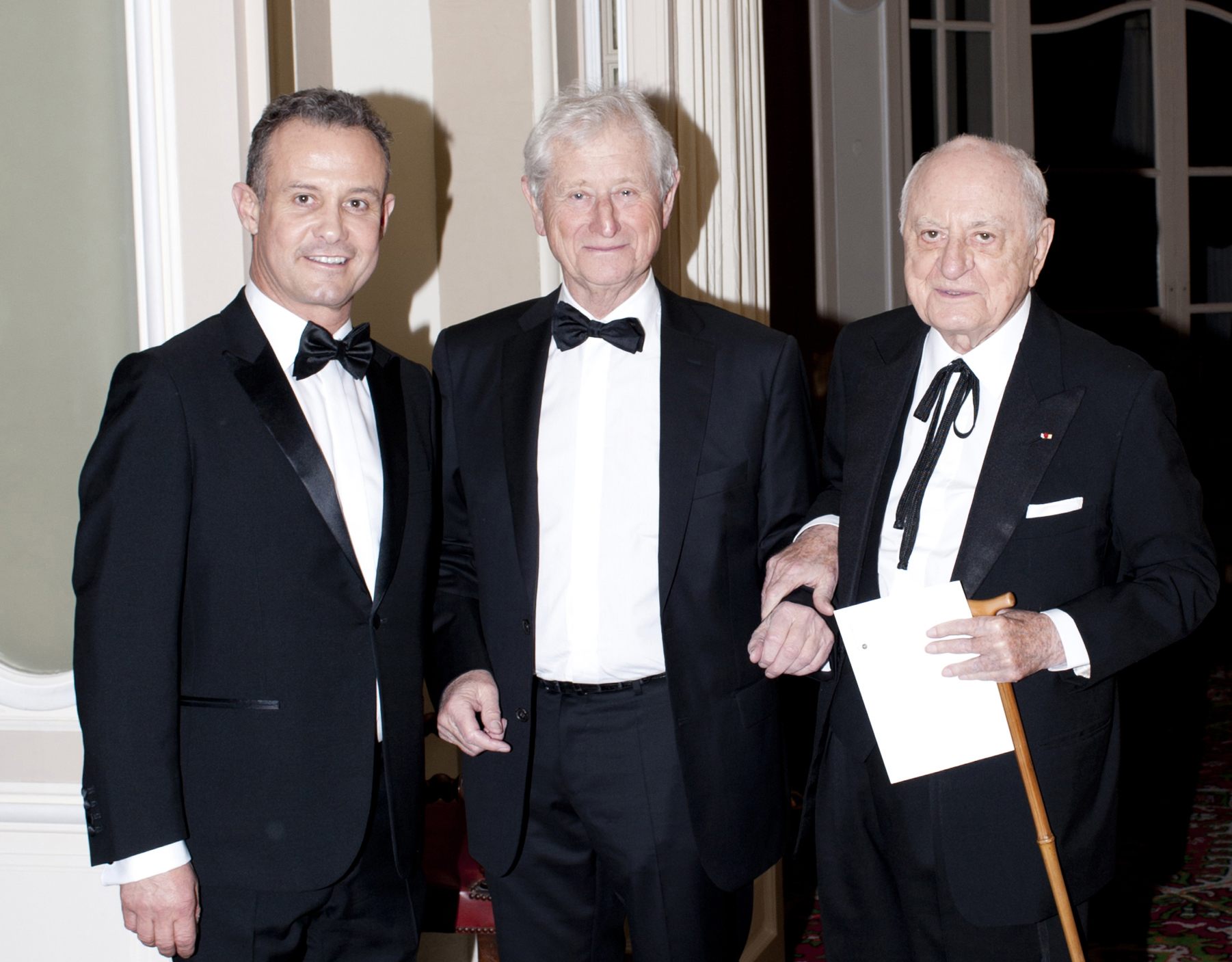 Francis BAILLET, avocat à la Cour – Jacques BURSZTEJN, collectionneur – Pierre BERGÉ, mécène & président de la fondation Pierre Bergé – Yves Saint Laurent Francis BAILLET, avocat à la Cour - Jacques BURSZTEJN, collectionneur - Pierre BERGÉ, mécène & président de la fondation Pierre Bergé - Yves Saint Laurent