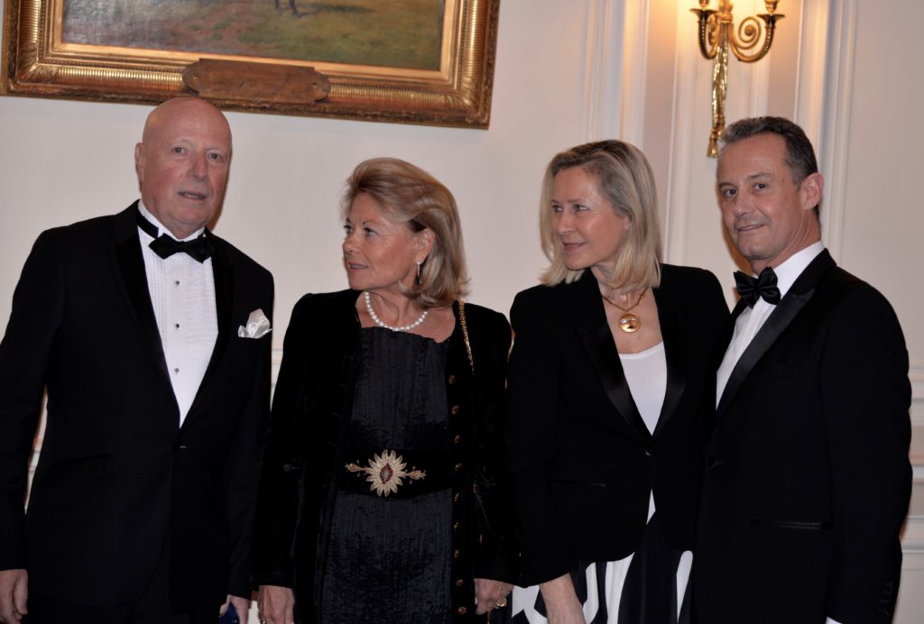 Baron François-Xavier de SAMBUCY de SORGUE – Sophie de MENTHON – Armelle CEGLEC – Francis BAILLET Baron François-Xavier de SAMBUCY de SORGUE - Sophie de MENTHON - Armelle CEGLEC - Francis BAILLET