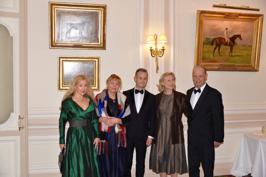 Tatiana BRÉGIER – Nadia LVOFF – Francis BAILLET – Armelle CEGLEC – Vladimir FÉDOROVSKI Tatiana BRÉGIER - Nadia LVOFF - Francis BAILLET - Armelle CEGLEC - Vladimir FÉDOROVSKI