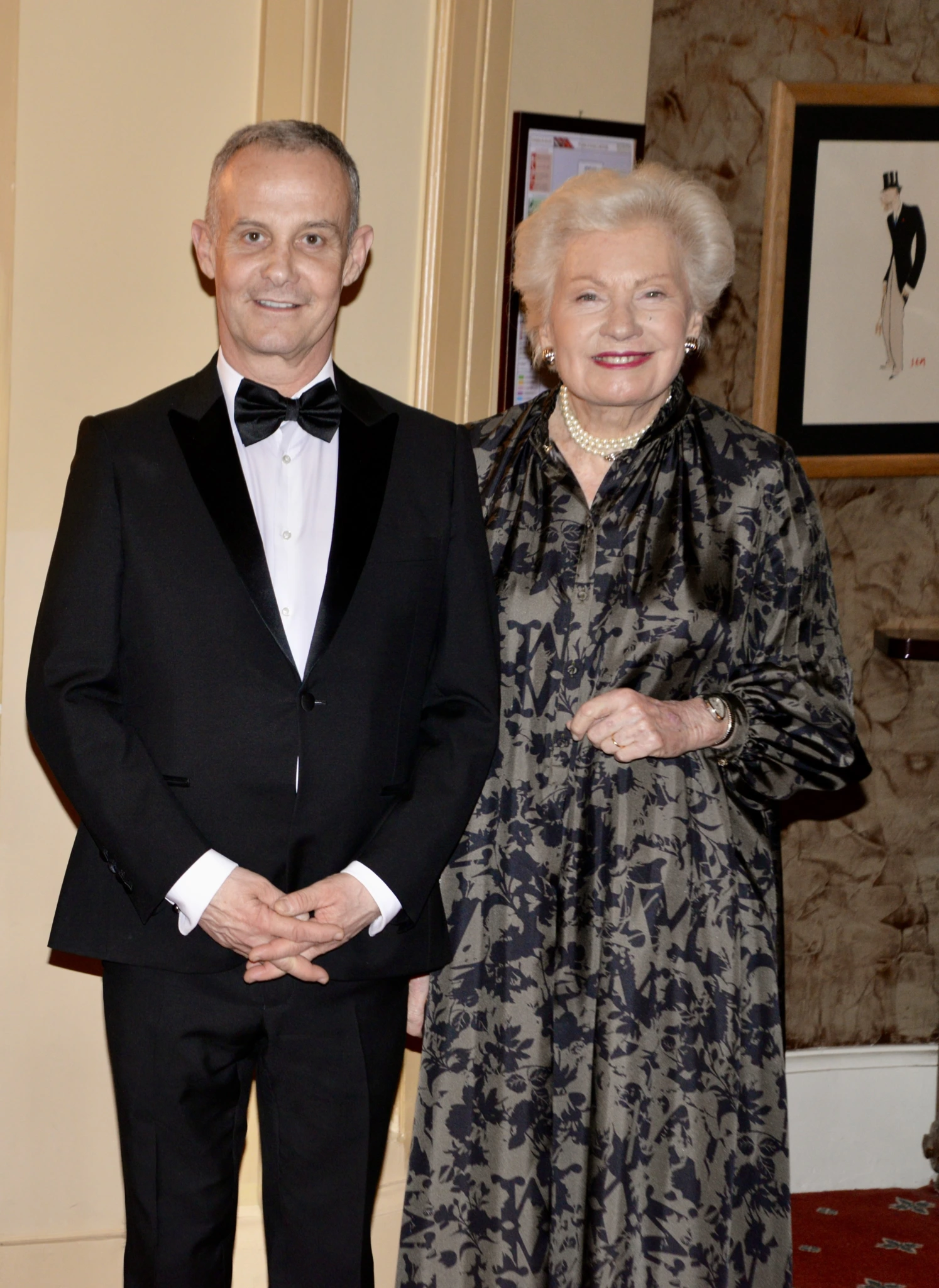 Francis Baillet, Président du Cercle Montherlant , Monique Raimond, Présidente du Comité des Dames au Cercle Interallié Francis Baillet, Président du Cercle Montherlant , Monique Raimond, Présidente du Comité des Dames au Cercle Interallié