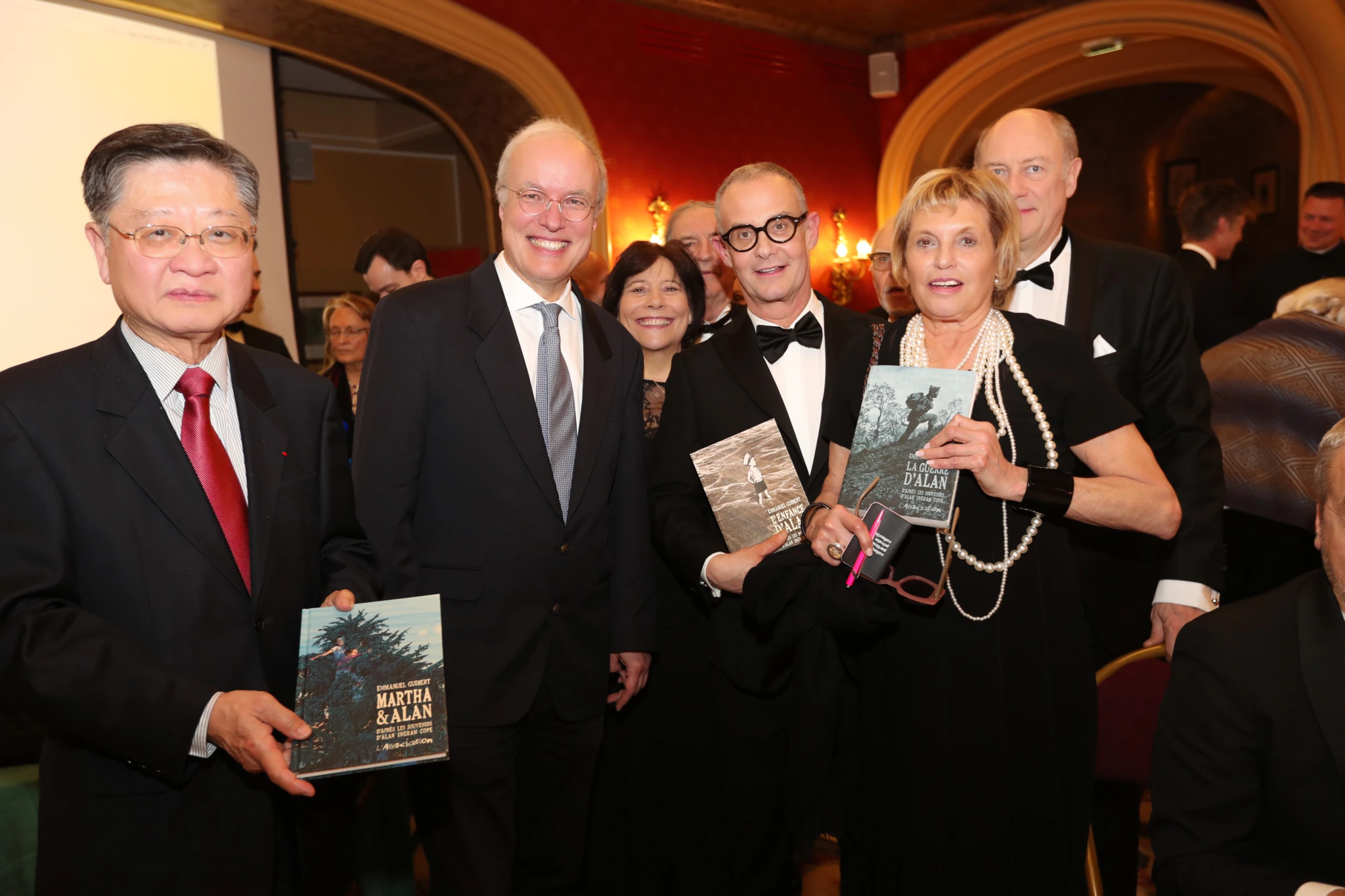 Phan Nhay, Directeur général honoraire de la Banque de Chine - Emmanuel Guibert de l’Académie des beaux-arts - Maître Francis Baillet, associé gérant Baillet Dulieu Associés - Sylvia Béder, conseillère en communication 