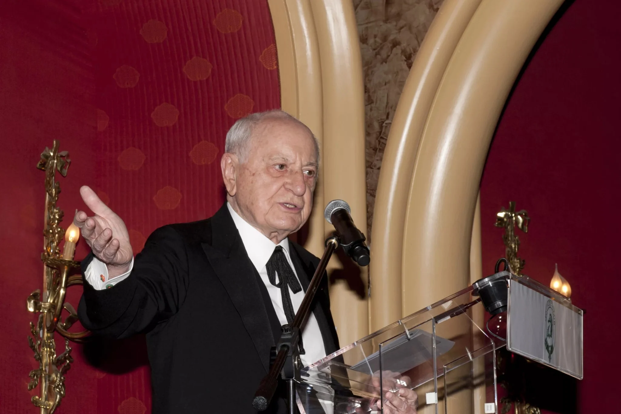 Pierre BERGÉ